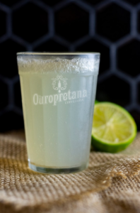 Leia mais sobre o artigo Cervejaria Ouropretana lança refrigerante artesanal de limão