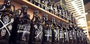 Leia mais sobre o artigo Aumento de consumo de bebidas durante isolamento, growler vira opção sustentável