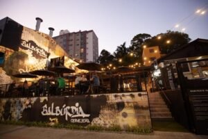 Leia mais sobre o artigo Cervejaria Balbúrdia: público pode apoiar campanha de doação com pagamento de couvert 
