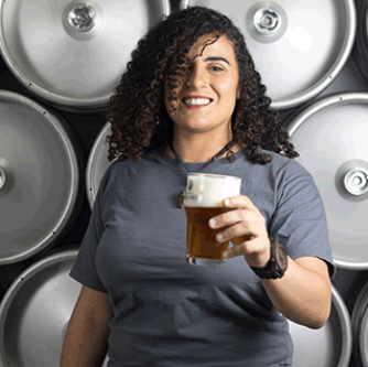 Dia da cerveja: apesar de ainda sofrerem preconceito, mulheres estão conquistando seu espaço - Você Falou Cerveja