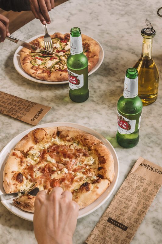 Abbraccio e Stella Artois lançam pizzas de cerveja - Você Falou Cerveja | Blog Cervejeiro