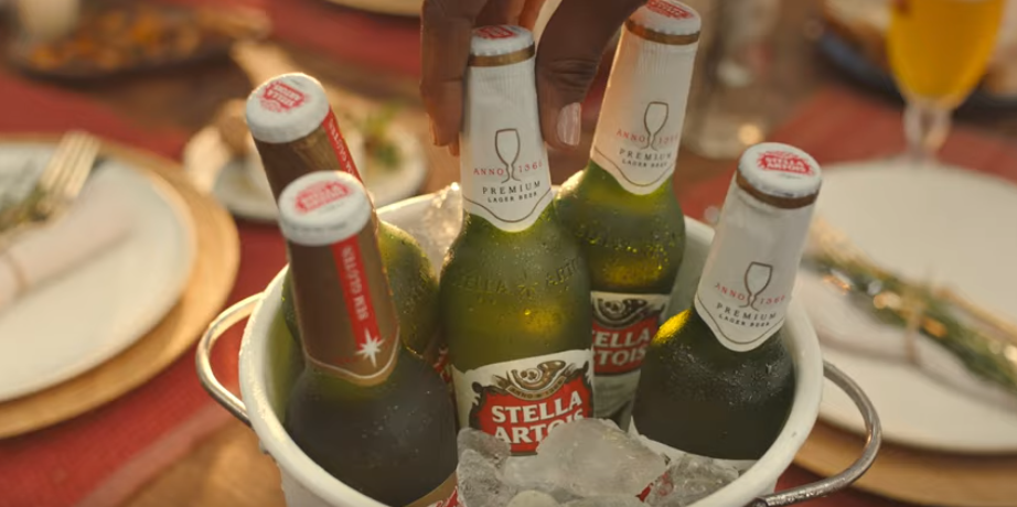 No momento, você está visualizando Campanha de Natal de Stella Artois celebra novas maneiras de estar presente