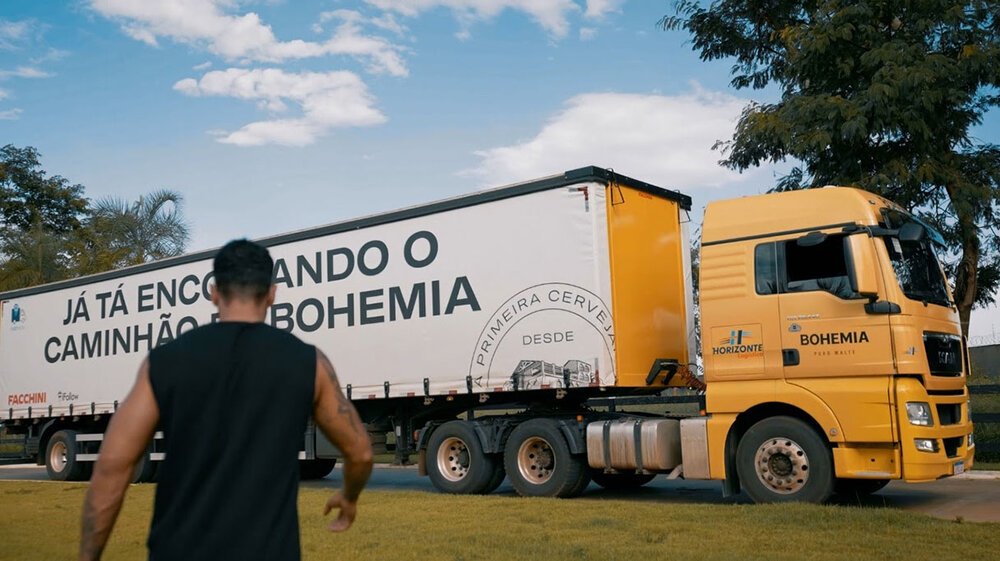 Leia mais sobre o artigo Bohemia envia caminhão de cerveja para Gusttavo Lima