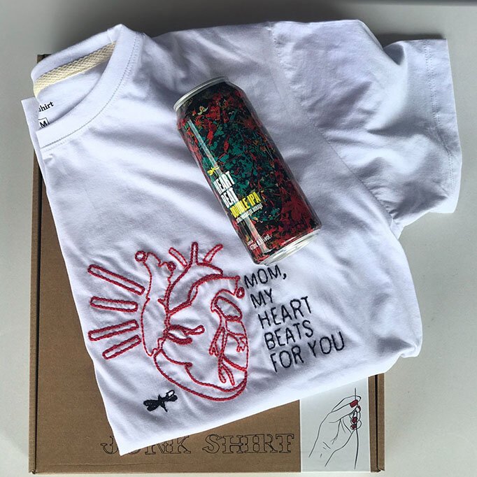 No momento, você está visualizando Dia das Mães: Cerveja Dádiva em kit com Junk Shirt