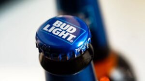Leia mais sobre o artigo Bud Light vai lançar cerveja sem carboidratos em 2022