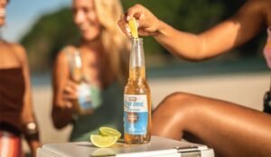 Leia mais sobre o artigo Corona anuncia cerveja com vitamina D