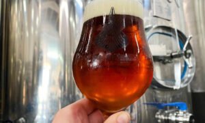 Leia mais sobre o artigo Nova Extra Special Bitter da ØL Beer chega para surpreender os amantes da cerveja inglesa