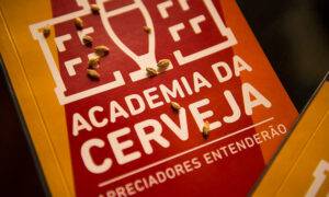 Leia mais sobre o artigo Academia da Cerveja e parceiras oferecem formação gratuita para trabalhar em bares e restaurantes