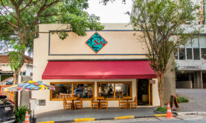 Leia mais sobre o artigo SAJ completa 15 anos com Flagship, café da manhã e empório