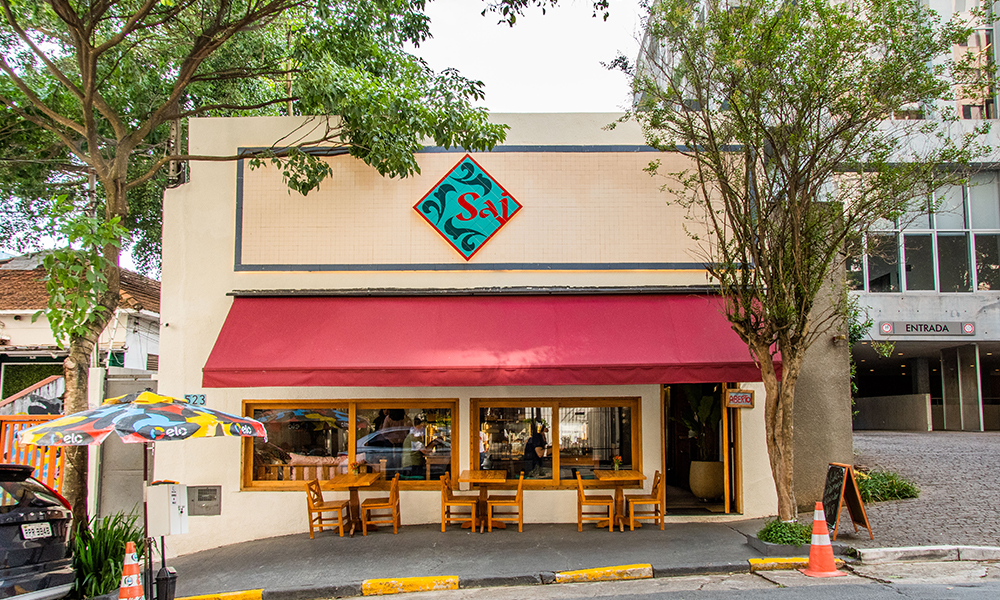 Leia mais sobre o artigo SAJ completa 15 anos com Flagship, café da manhã e empório