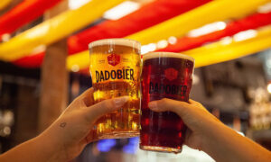 Leia mais sobre o artigo Food Hall Dado Bier leva ‘Sambinha de Verão’ às sextas de janeiro