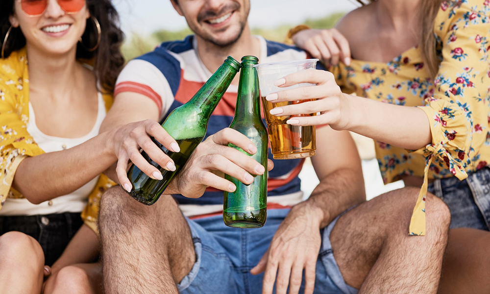 Leia mais sobre o artigo Como escolher a cerveja mais leve e não chutar o balde no Carnaval?
