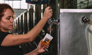 Leia mais sobre o artigo Dia Internacional de Mulher: Dádiva une 26 cervejarias no projeto “Criado por Elas, Liderado por Elas”