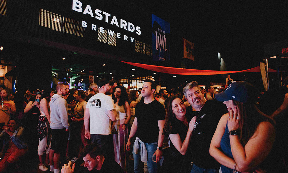 Leia mais sobre o artigo Bastards Brewery promove festa de 10 anos com presença de Joselito e Boça, personagens do Hermes e Renato