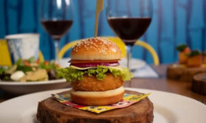 Leia mais sobre o artigo BurgerExpo terá palestras gratuitas com ícones do universo de hambúrguer no Brasil