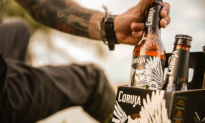 Leia mais sobre o artigo Coruja: 20 anos voando alto no mundo da cerveja artesanal