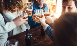 Leia mais sobre o artigo Grupo HEINEKEN lança guia de bares e restaurantes com opções de busca personalizadas