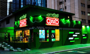 Leia mais sobre o artigo OXXO e Heineken® se unem para lançar loja emblemática dedicada aos fãs de automobilismo