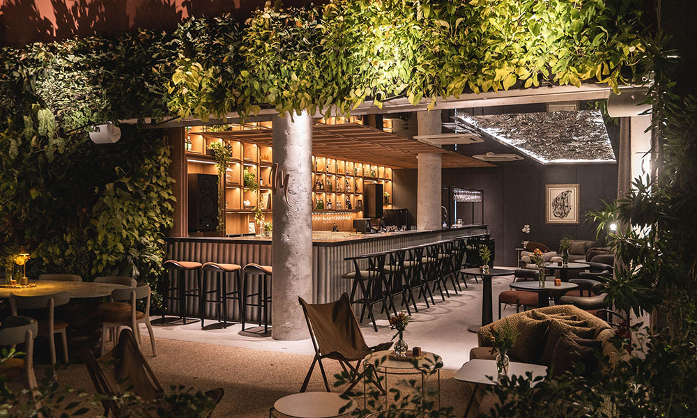 Leia mais sobre o artigo Guest Bartender no Moleska Listening Bar oferece experiência única com a coquetelaria oriental