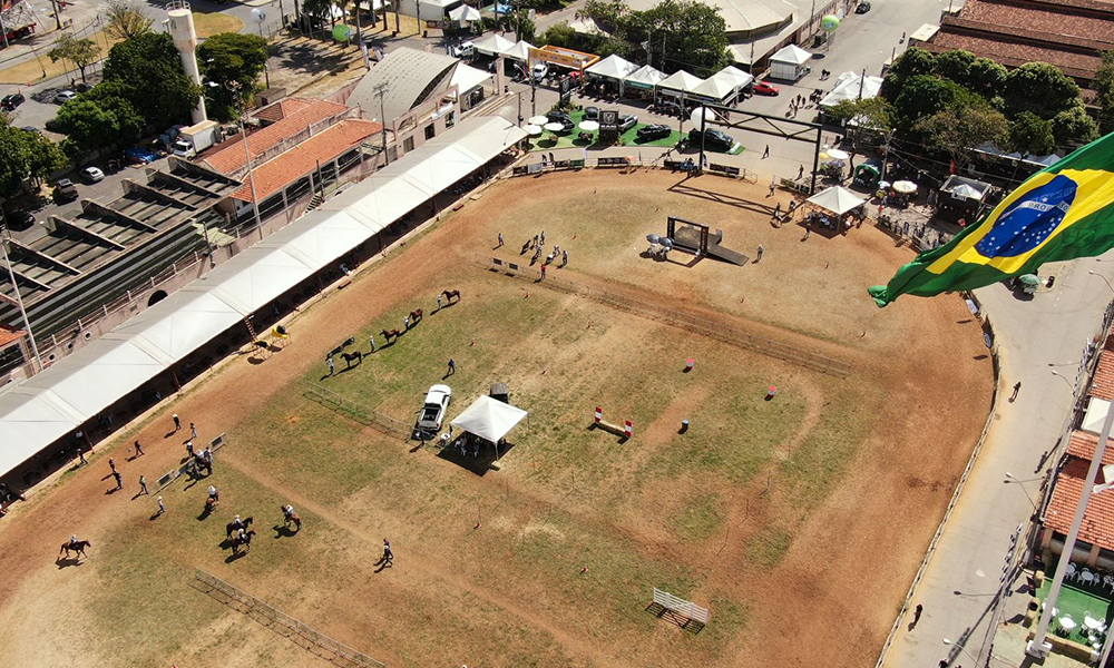 Leia mais sobre o artigo Cervejaria Läut Fecha Parceria com Exposição MACAPÊ
