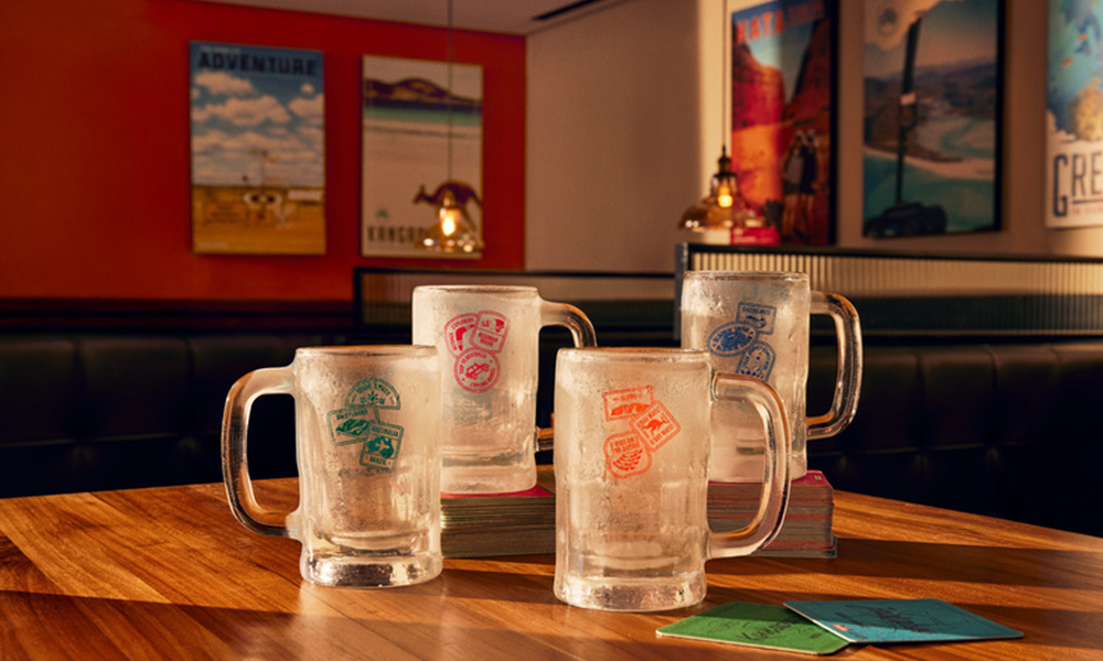 Leia mais sobre o artigo Outback Steakhouse celebra memórias com as icônicas canecas colecionáveis