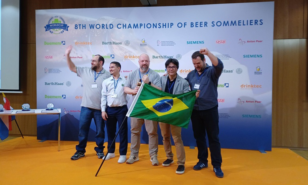 Leia mais sobre o artigo Rodrigo Sawamura fica entre os melhores sommeliers de cerveja do mundo