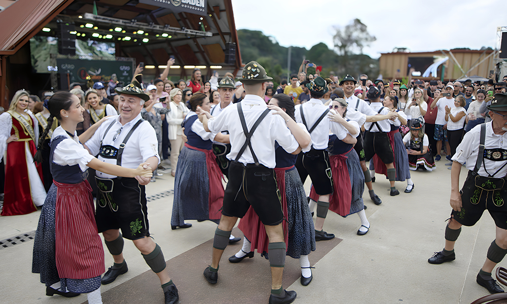 13ª Oktoberfest em Campos do Jordão: celebração da cerveja artesanal. - Você Falou Cerveja - Blog Cervejeiro