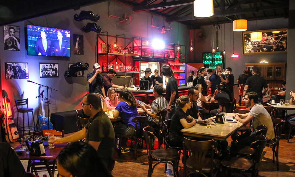 No momento, você está visualizando Seu Bigode Bar Reabre em Pinheiros com Festa Exclusiva