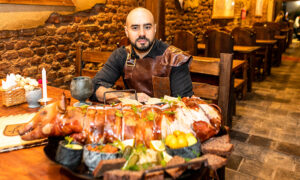 Leia mais sobre o artigo Carnaval da Forja Taverna: A Folia Encontra o Aço e o Fogo em Belo Horizonte