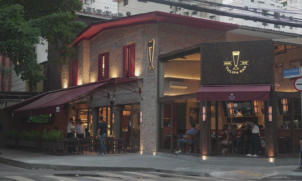Leia mais sobre o artigo Conheça o Tulipa Bar: novo hotspot de drinks e chope no Itaim