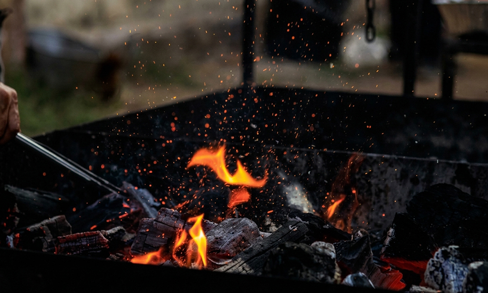 Festival NA BRASA BBQ – ON THE ROAD une o melhor do churrasco e carros antigos em Belo Horizonte